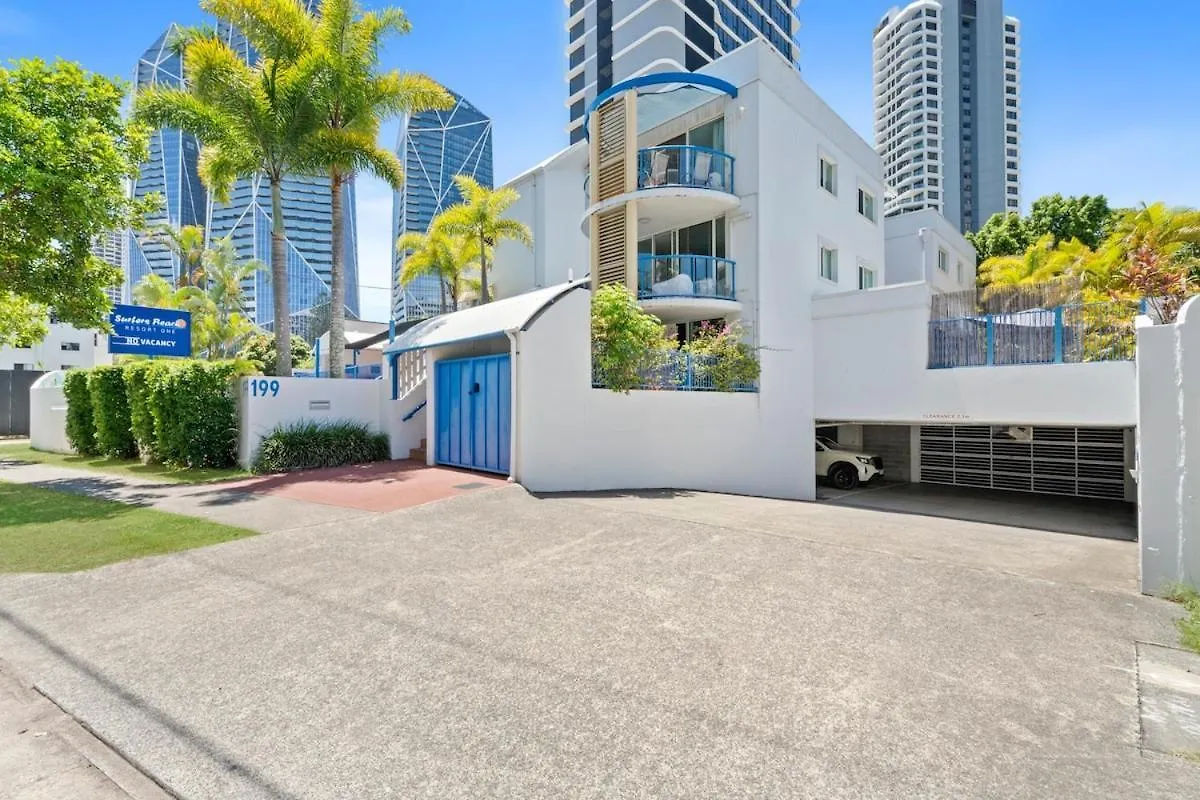 Coastline Escape Renovated Unit - Great Location - Quiet Area - Parking Included Lägenhet Guldkusten 0*,